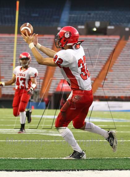 Thumbnail 1 in Lahainaluna vs. 'Iolani (HHSAA D2 Final) photogallery.