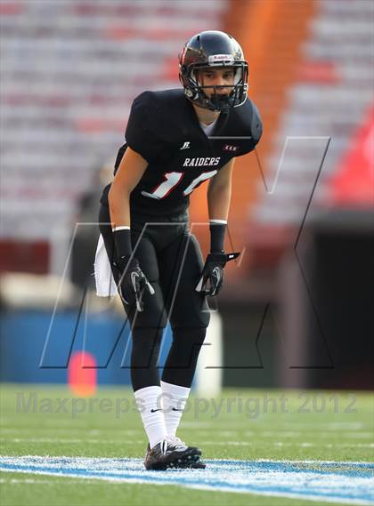Thumbnail 2 in Lahainaluna vs. 'Iolani (HHSAA D2 Final) photogallery.