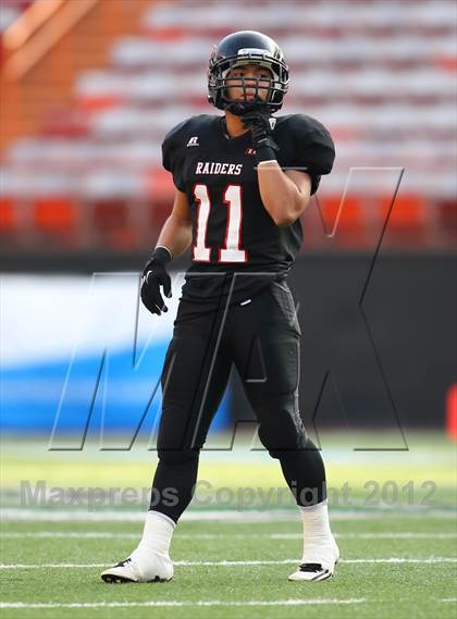 Thumbnail 2 in Lahainaluna vs. 'Iolani (HHSAA D2 Final) photogallery.