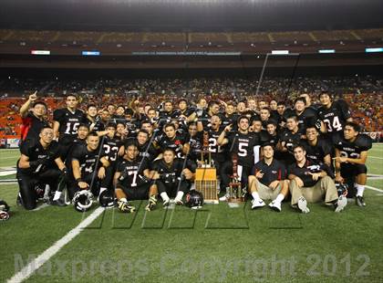 Thumbnail 3 in Lahainaluna vs. 'Iolani (HHSAA D2 Final) photogallery.