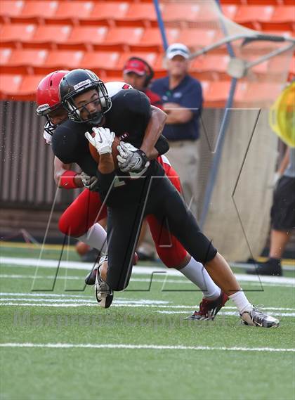 Thumbnail 3 in Lahainaluna vs. 'Iolani (HHSAA D2 Final) photogallery.