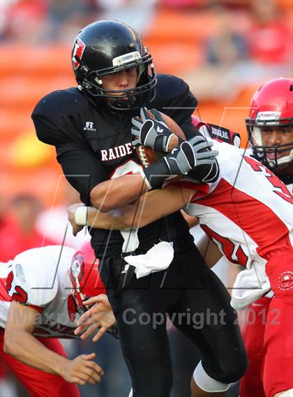 Thumbnail 1 in Lahainaluna vs. 'Iolani (HHSAA D2 Final) photogallery.