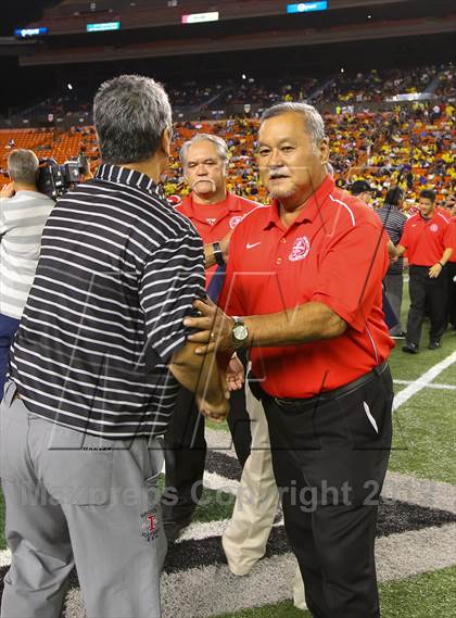 Thumbnail 1 in Lahainaluna vs. 'Iolani (HHSAA D2 Final) photogallery.