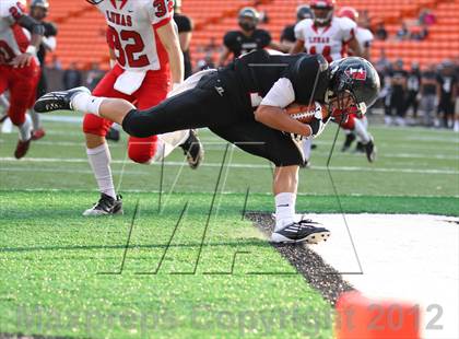 Thumbnail 2 in Lahainaluna vs. 'Iolani (HHSAA D2 Final) photogallery.