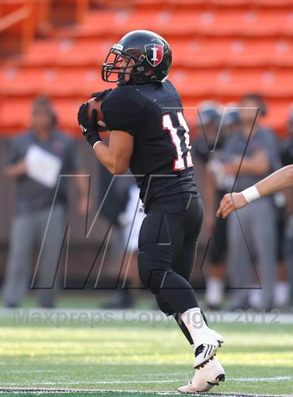 Thumbnail 3 in Lahainaluna vs. 'Iolani (HHSAA D2 Final) photogallery.