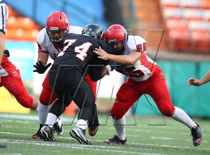 Thumbnail 1 in Lahainaluna vs. 'Iolani (HHSAA D2 Final) photogallery.