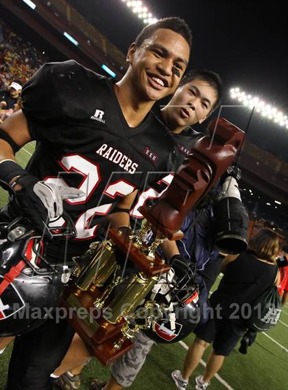 Thumbnail 1 in Lahainaluna vs. 'Iolani (HHSAA D2 Final) photogallery.