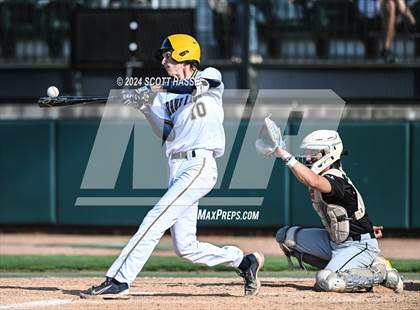 Thumbnail 2 in Williamston vs. Grand Ledge photogallery.