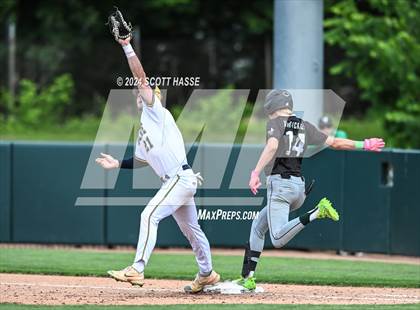 Thumbnail 2 in Williamston vs. Grand Ledge photogallery.