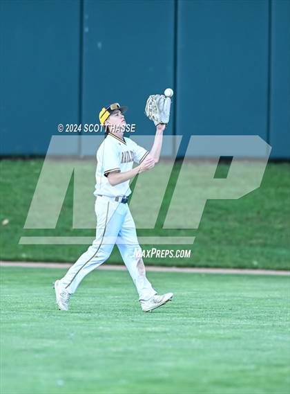 Thumbnail 3 in Williamston vs. Grand Ledge photogallery.