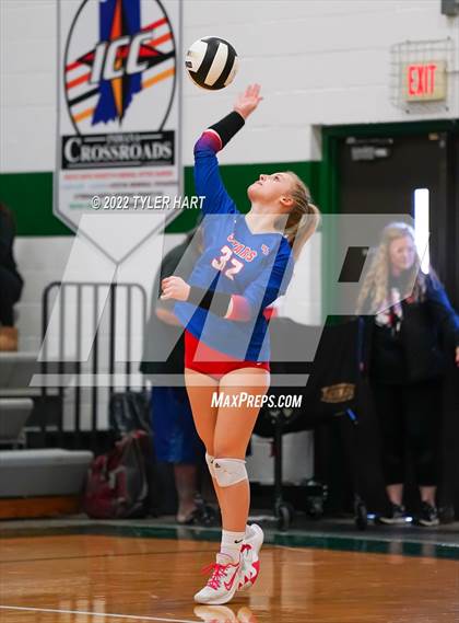 Thumbnail 1 in Western Boone vs. Northview (IHSAA 3A Regional Semi Final) photogallery.