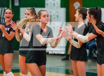 Thumbnail 3 in Western Boone vs. Northview (IHSAA 3A Regional Semi Final) photogallery.