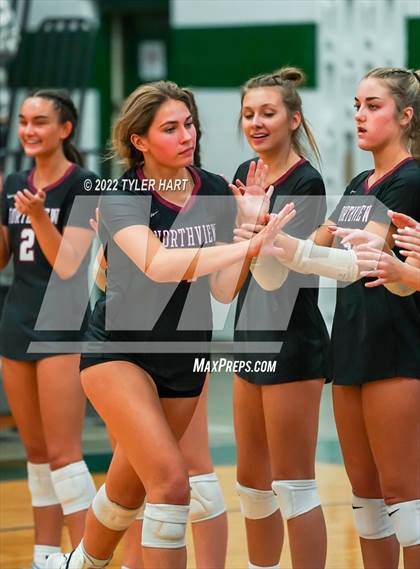 Thumbnail 3 in Western Boone vs. Northview (IHSAA 3A Regional Semi Final) photogallery.