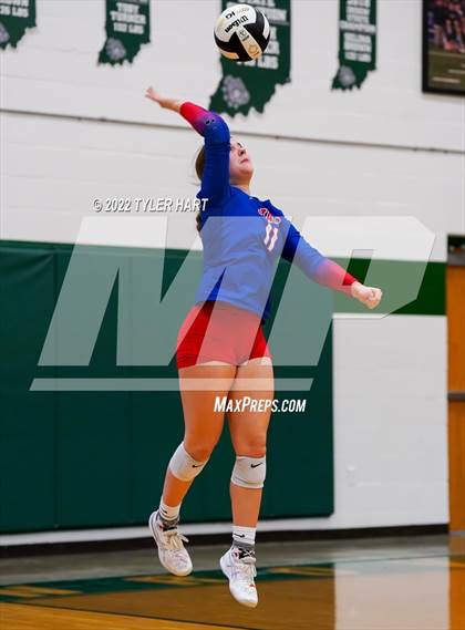 Thumbnail 1 in Western Boone vs. Northview (IHSAA 3A Regional Semi Final) photogallery.