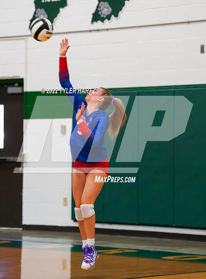 Thumbnail 1 in Western Boone vs. Northview (IHSAA 3A Regional Semi Final) photogallery.
