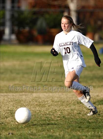 Thumbnail 3 in Kennedy vs. Palmdale photogallery.