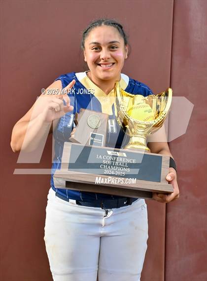 Thumbnail 3 in St. David vs. Joseph City (AIA 1A Final - Awards) photogallery.