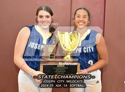 Thumbnail 3 in St. David vs. Joseph City (AIA 1A Final - Awards) photogallery.