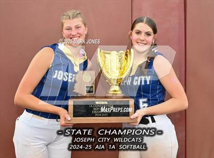 Thumbnail 1 in St. David vs. Joseph City (AIA 1A Final - Awards) photogallery.