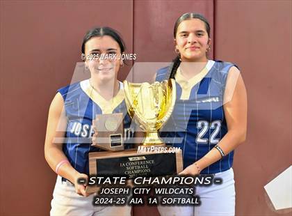 Thumbnail 2 in St. David vs. Joseph City (AIA 1A Final - Awards) photogallery.