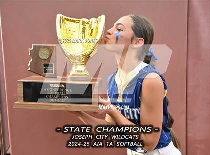 Thumbnail 2 in St. David vs. Joseph City (AIA 1A Final - Awards) photogallery.