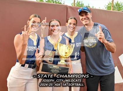Thumbnail 1 in St. David vs. Joseph City (AIA 1A Final - Awards) photogallery.