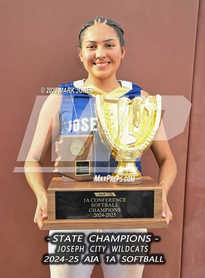 Thumbnail 2 in St. David vs. Joseph City (AIA 1A Final - Awards) photogallery.