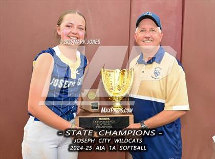 Thumbnail 2 in St. David vs. Joseph City (AIA 1A Final - Awards) photogallery.