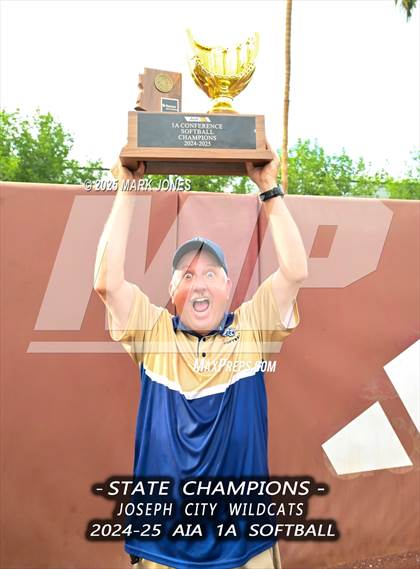 Thumbnail 1 in St. David vs. Joseph City (AIA 1A Final - Awards) photogallery.