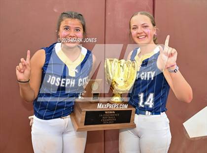 Thumbnail 2 in St. David vs. Joseph City (AIA 1A Final - Awards) photogallery.