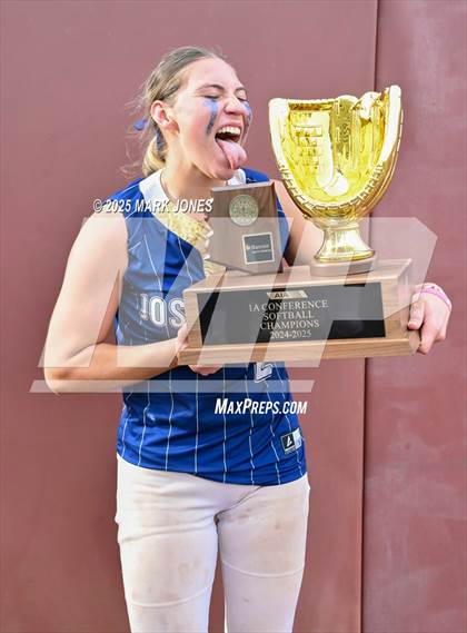 Thumbnail 1 in St. David vs. Joseph City (AIA 1A Final - Awards) photogallery.