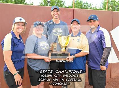 Thumbnail 2 in St. David vs. Joseph City (AIA 1A Final - Awards) photogallery.