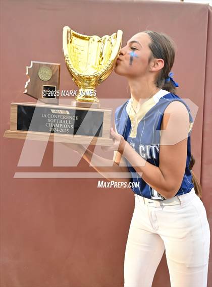 Thumbnail 3 in St. David vs. Joseph City (AIA 1A Final - Awards) photogallery.