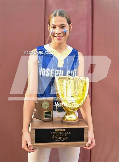 Thumbnail 3 in St. David vs. Joseph City (AIA 1A Final - Awards) photogallery.