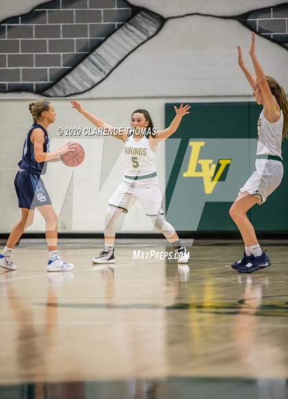 Thumbnail 1 in Stone Bridge @ Loudoun Valley photogallery.