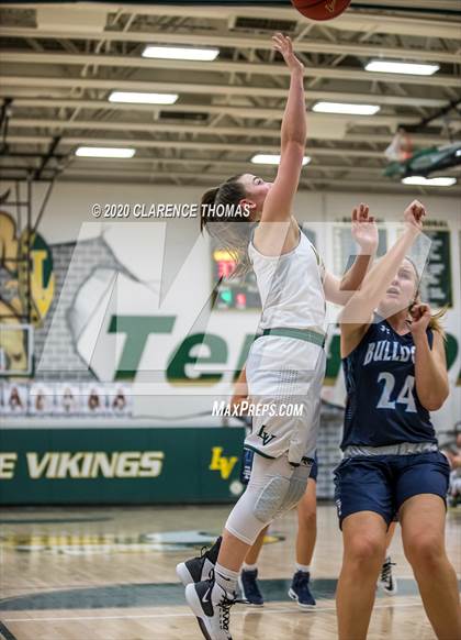 Thumbnail 1 in Stone Bridge @ Loudoun Valley photogallery.