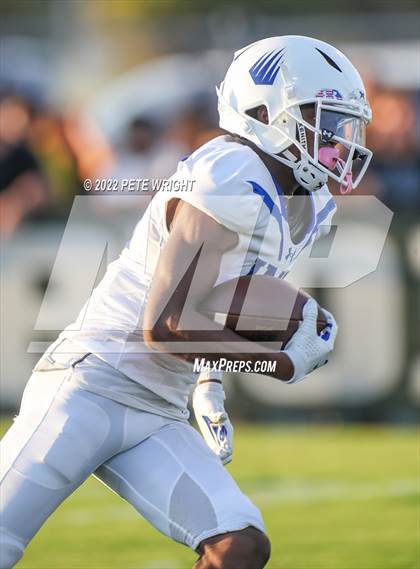 Thumbnail 3 in IMG Academy vs Venice photogallery.