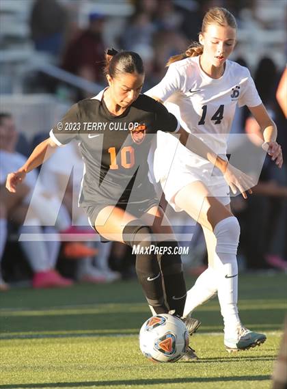 Thumbnail 2 in Juan Diego Catholic vs. Ogden (UHSAA 3A Semifinal) photogallery.
