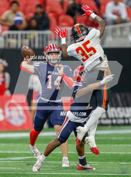 Thumbnail 3 in Northeast vs. Toombs County (GHSA 1A Division 1 Championship) photogallery.