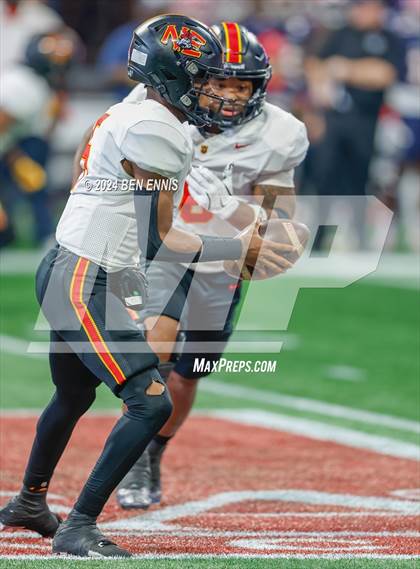 Thumbnail 2 in Northeast vs. Toombs County (GHSA 1A Division 1 Championship) photogallery.