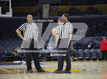 Thumbnail 2 in San Joaquin Memorial vs. St. Bernard's (2024 Coastal Catholic Classic) photogallery.