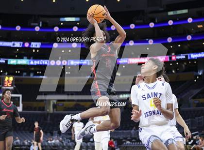 Thumbnail 3 in San Joaquin Memorial vs. St. Bernard's (2024 Coastal Catholic Classic) photogallery.