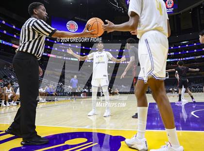 Thumbnail 3 in San Joaquin Memorial vs. St. Bernard's (2024 Coastal Catholic Classic) photogallery.