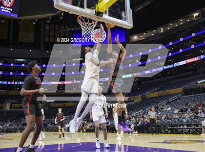 Thumbnail 1 in San Joaquin Memorial vs. St. Bernard's (2024 Coastal Catholic Classic) photogallery.