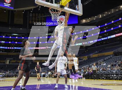 Thumbnail 2 in San Joaquin Memorial vs. St. Bernard's (2024 Coastal Catholic Classic) photogallery.
