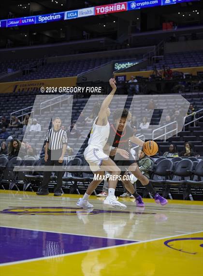 Thumbnail 1 in San Joaquin Memorial vs. St. Bernard's (2024 Coastal Catholic Classic) photogallery.