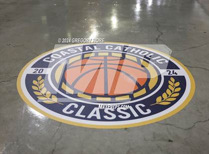 Thumbnail 3 in San Joaquin Memorial vs. St. Bernard's (2024 Coastal Catholic Classic) photogallery.