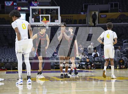 Thumbnail 3 in San Joaquin Memorial vs. St. Bernard's (2024 Coastal Catholic Classic) photogallery.