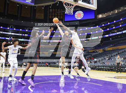 Thumbnail 1 in San Joaquin Memorial vs. St. Bernard's (2024 Coastal Catholic Classic) photogallery.
