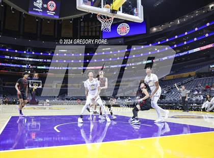 Thumbnail 1 in San Joaquin Memorial vs. St. Bernard's (2024 Coastal Catholic Classic) photogallery.